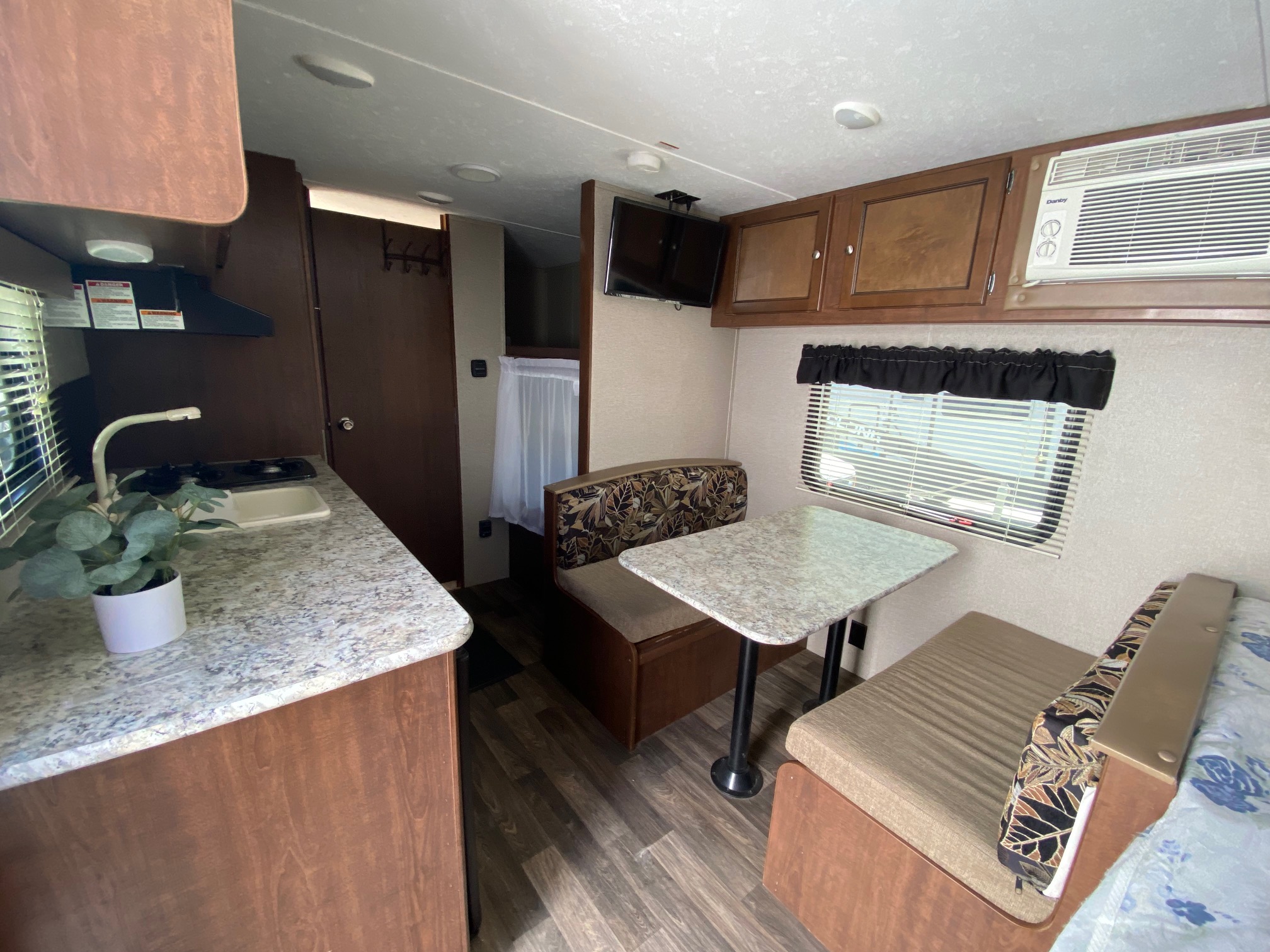 2017 Keystone Hideout 175LHS travel trailer First Class RV & Marine