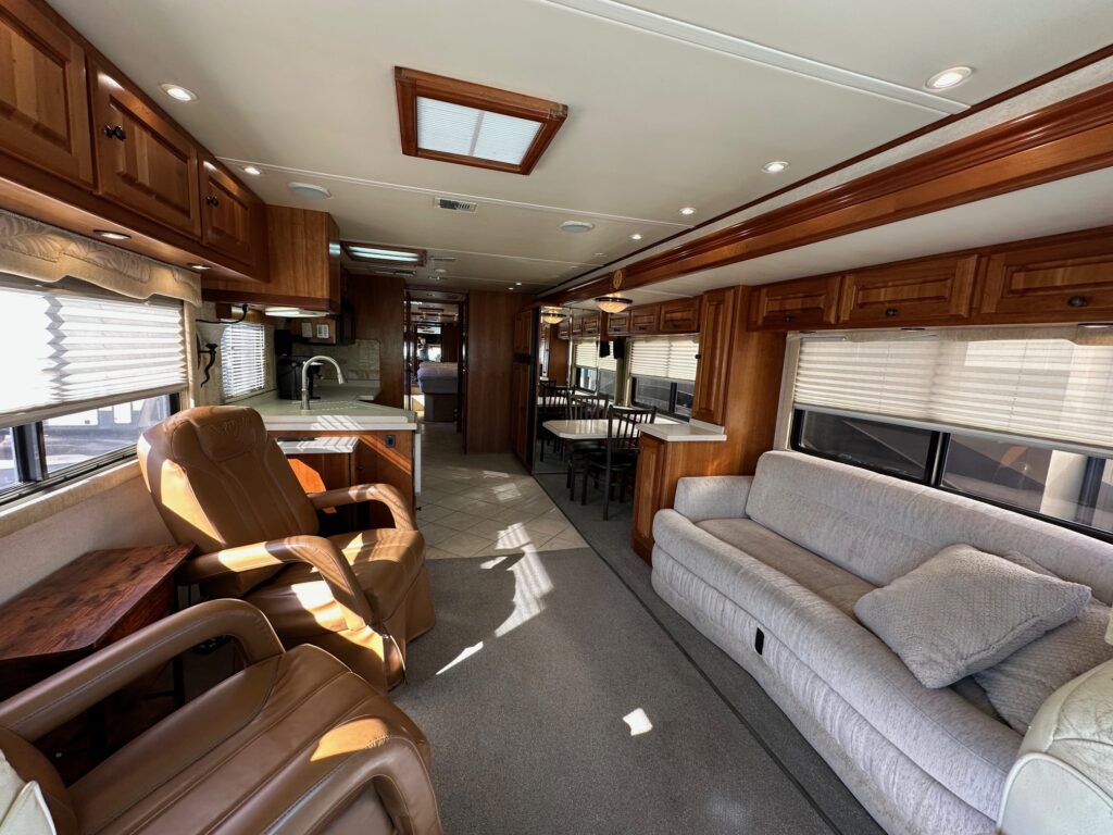 2002 Monaco Dynasty Princess 400 Diesel Pusher Class A Motorhome - Extra Clean!