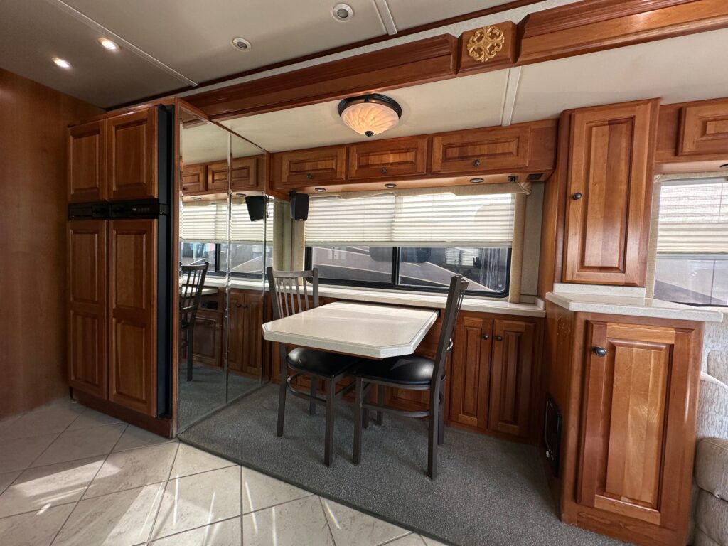 2002 Monaco Dynasty Princess 400 Diesel Pusher Class A Motorhome - Extra Clean!