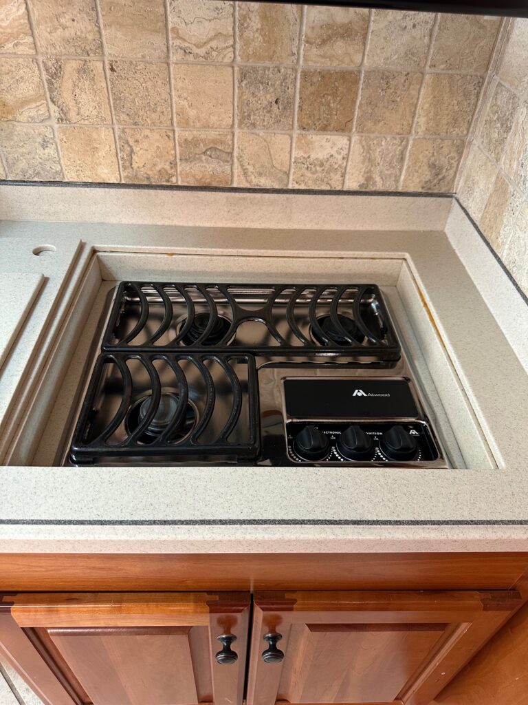 2002 Monaco Dynasty Princess 400 Diesel Pusher Class A Motorhome - Extra Clean!