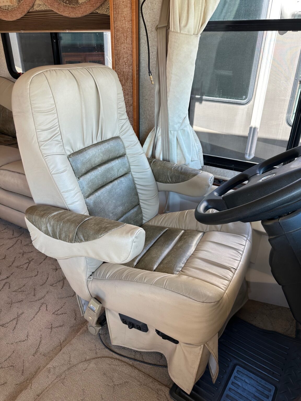 2007 Gulf Stream Sun Voyager 8389 Class A Diesel Motorhome - First ...
