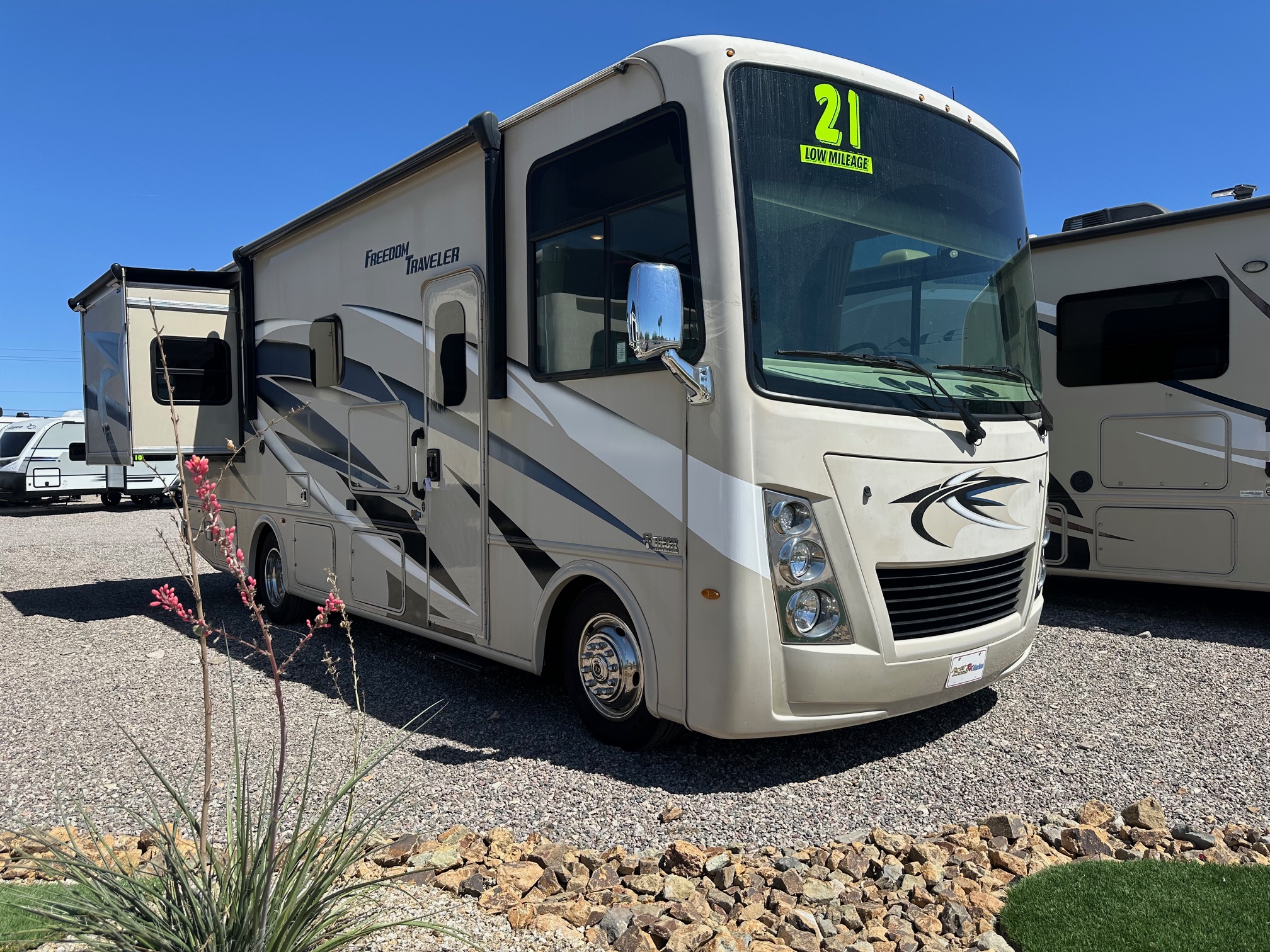 2021 Thor Motor Coach Freedom Traveler