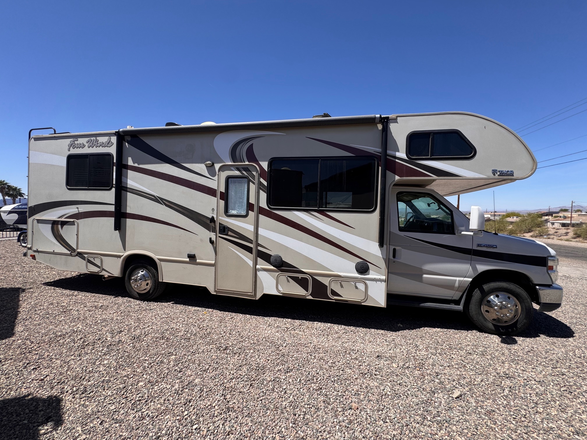 2016 Thor Motor Coach Four Winds 28z